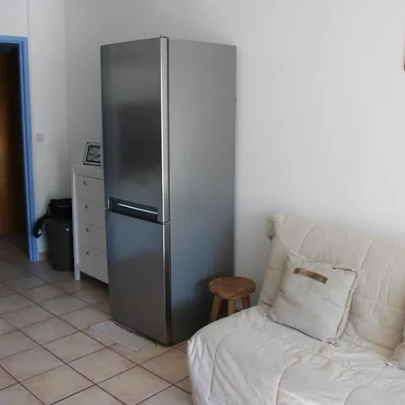 Les Pieds Dans L'eau Au Cap D'agde