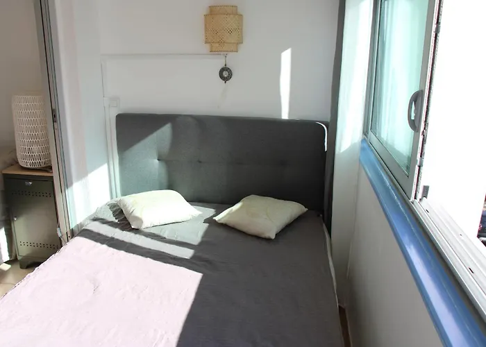 Les Pieds Dans L'eau Au Cap D'agde * Agde